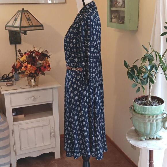 Ryan Michelle Wrap Front Dress. Career, Professional,  Romcom - Picture 5 of 12